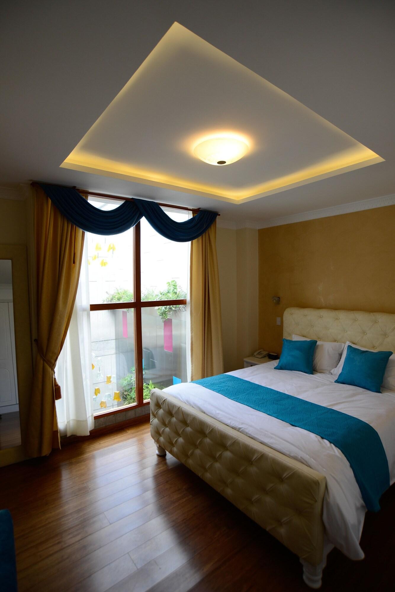 Marquiz Hotel Boutique Quito Esterno foto