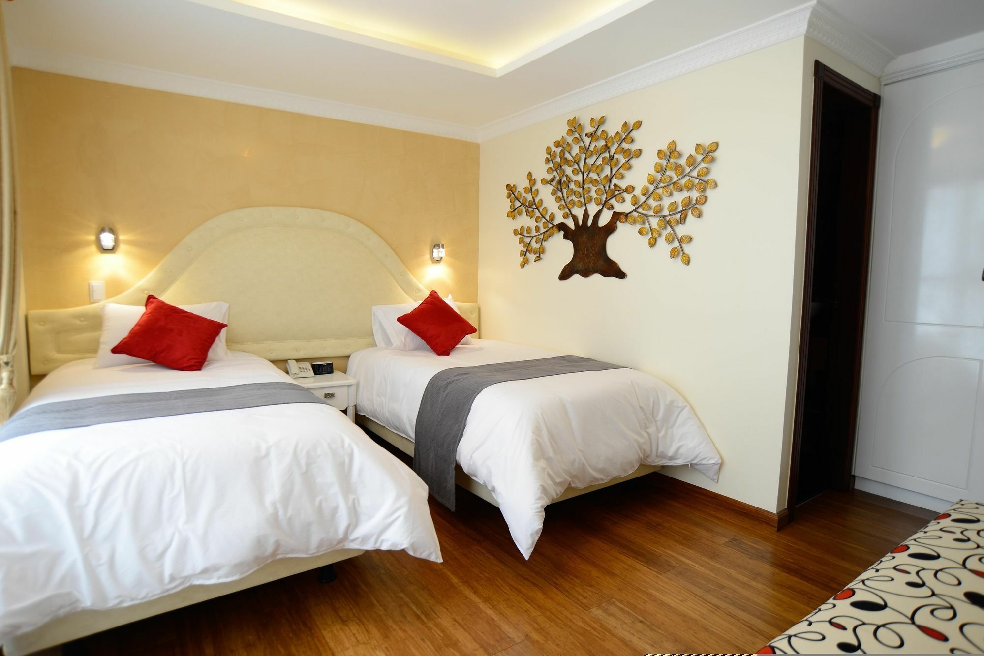 Marquiz Hotel Boutique Quito Esterno foto
