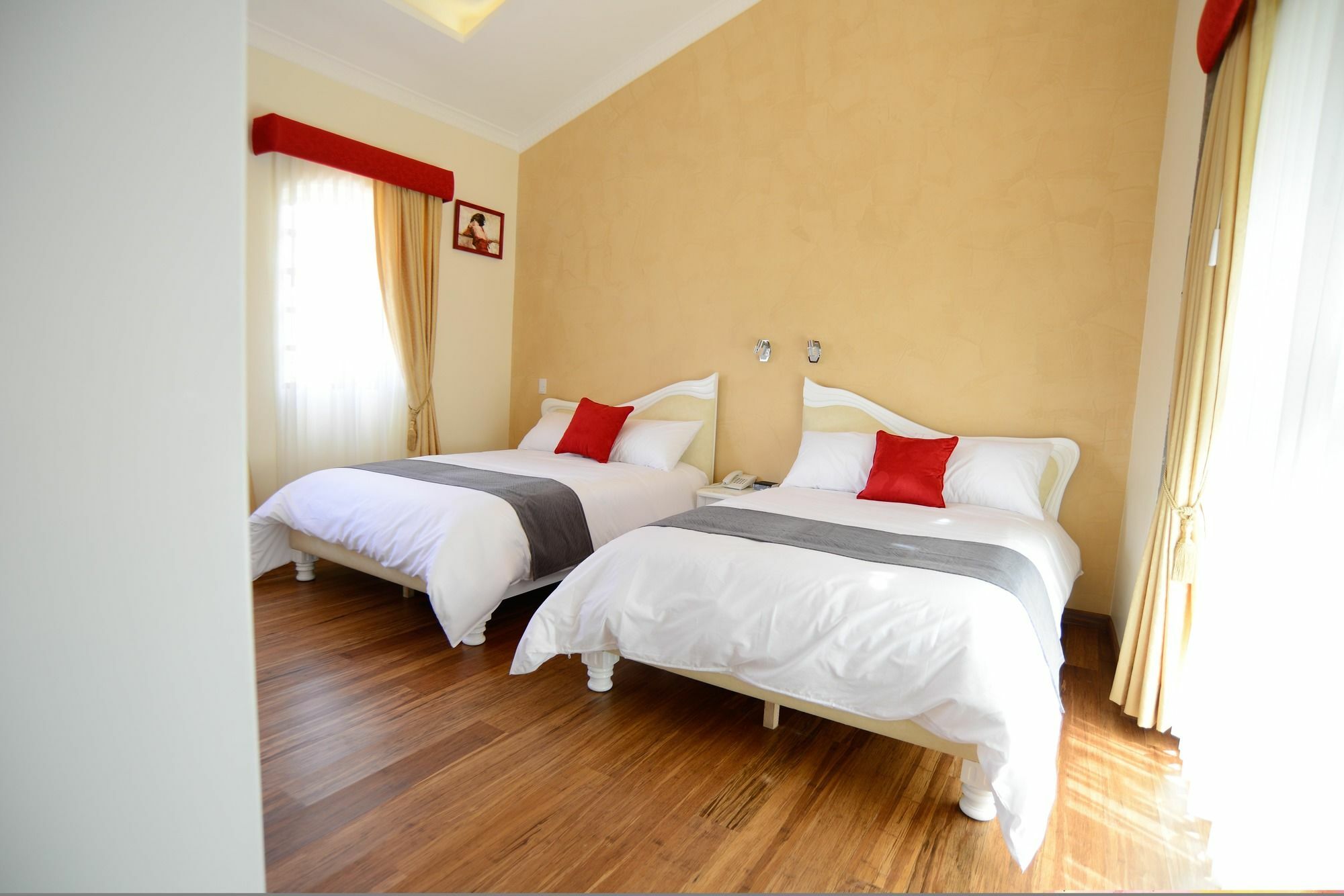 Marquiz Hotel Boutique Quito Esterno foto